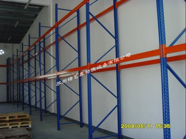 Heavy-duty shelves