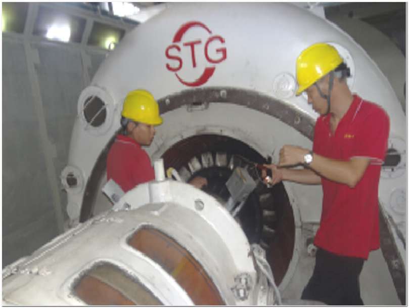 通明電廠(chǎng)氣輪發(fā)電機(jī)現(xiàn)場(chǎng)動(dòng)平衡實(shí)拍照片